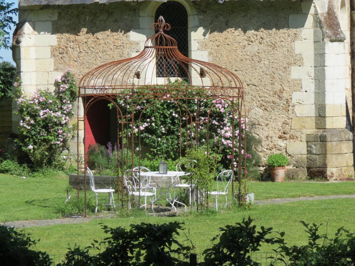 Le Chatelet Thilouze Exterior photo