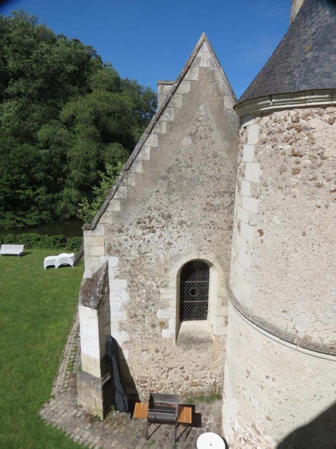 Le Chatelet Thilouze Exterior photo