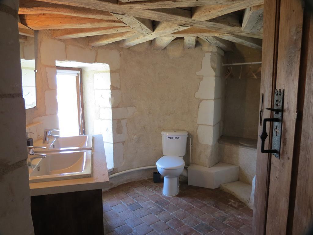 Le Chatelet Thilouze Room photo