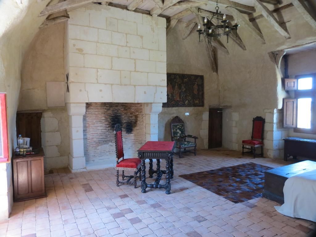 Le Chatelet Thilouze Room photo