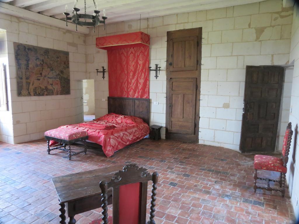 Le Chatelet Thilouze Room photo